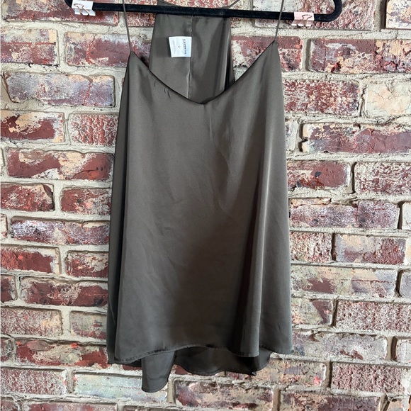 Express Dresses & Skirts - 🖤 Express Barcelona Satin Cami Tank Top – Size L 🖤